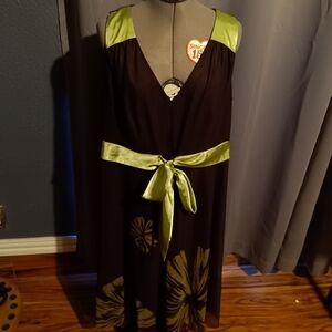 🍈Jessica Howard Size 16 Sleeveless Dress